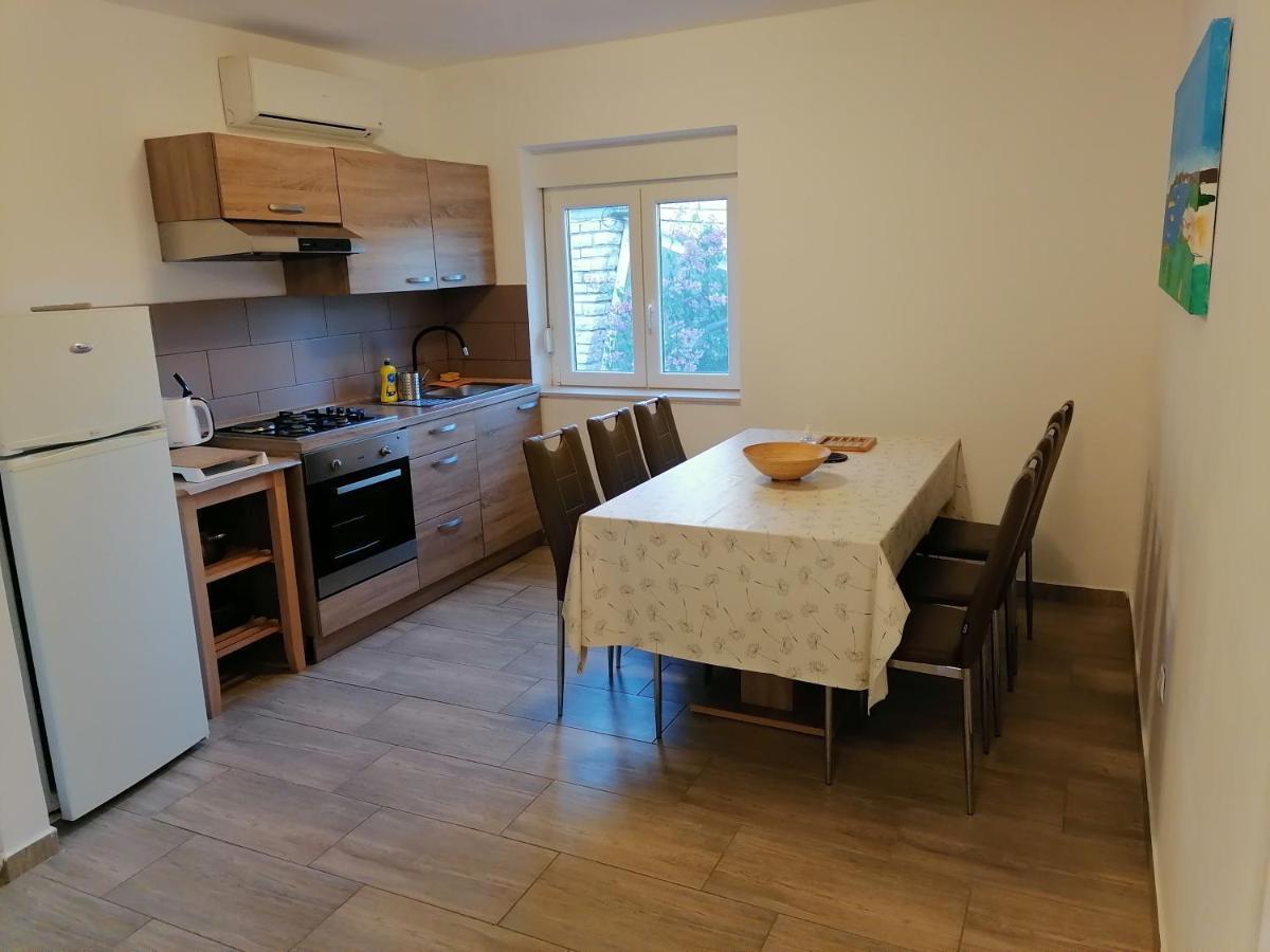 Apartman 2 Punta باكوشتاني المظهر الخارجي الصورة